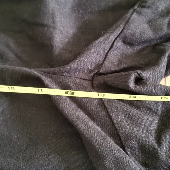 Extra High-Waisted Linen-Blend Taylor Trouser Shorts - Picture 9 of 11